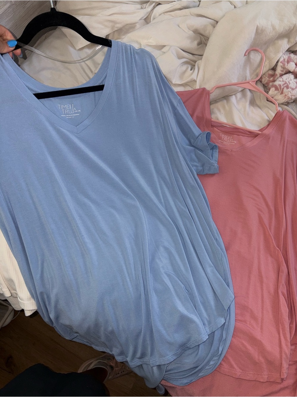 BUNDLE of 2: Time and Tru V-Neck Tee in Light Blue and Dusty Rose